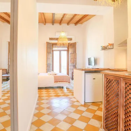 Alameda De Hercules (adults Only) Apartmán *