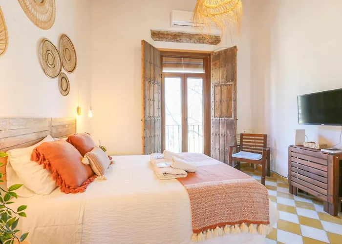 Alameda De Hercules (adults Only) Apartment